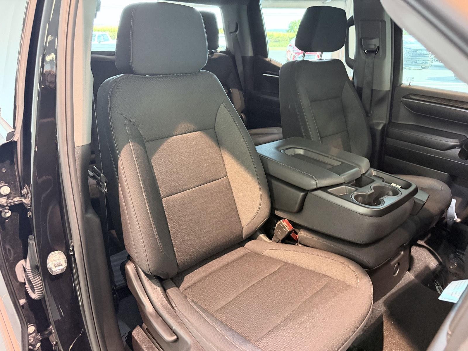 Used 2024 Onyx Black GMC Elevation image 30