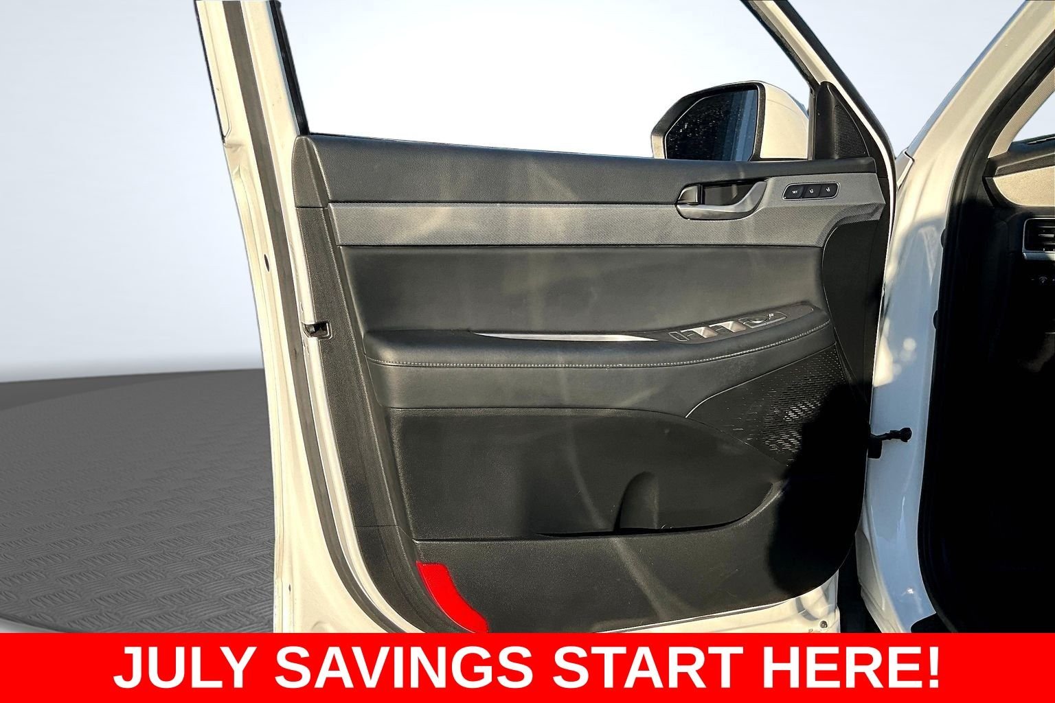 Used 2022 White Hyundai SEL image 26