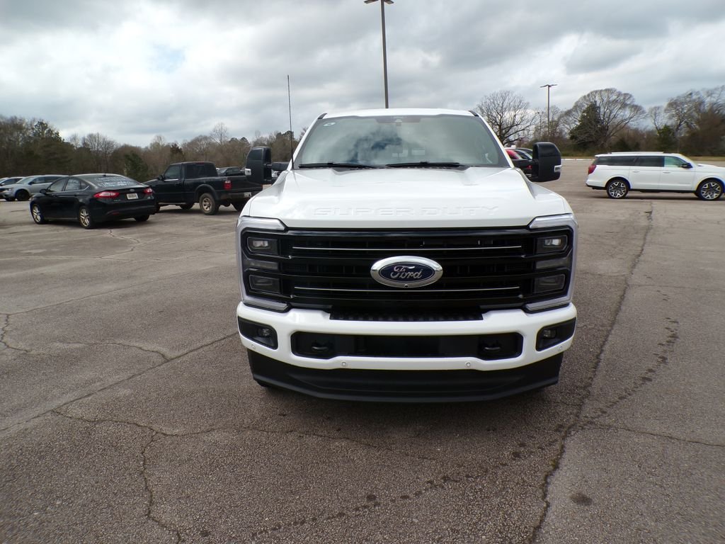 New 2026 Star White Metallic Tri-Coat Ford F-250® Platinum® image 2