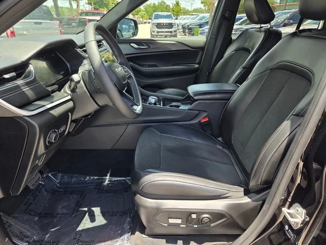Certified Used 2025 Black Jeep Altitude image 3
