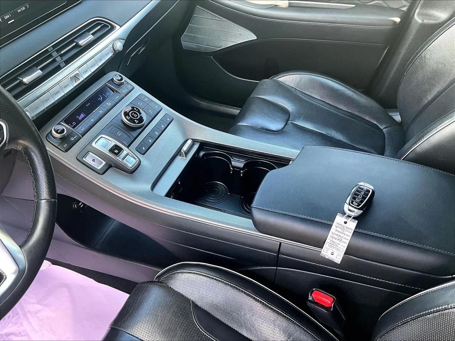 Used 2020 White Hyundai Limited image 15