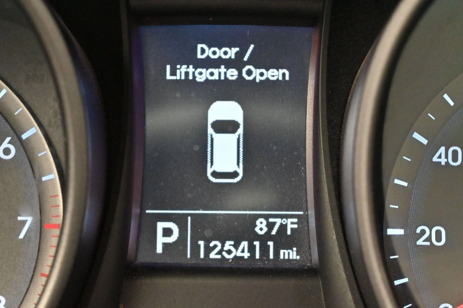 Used 2016 Twilight Black Hyundai FWD 4dr 2.4 image 21