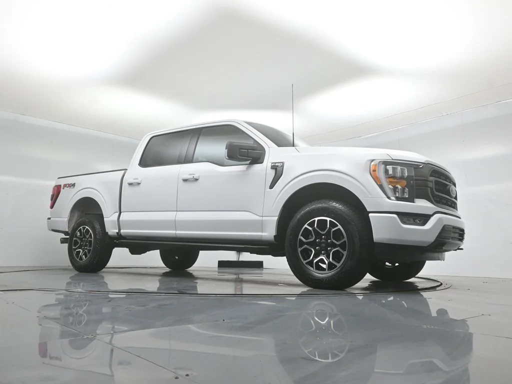 Certified Used 2023 White Ford XLT image 4