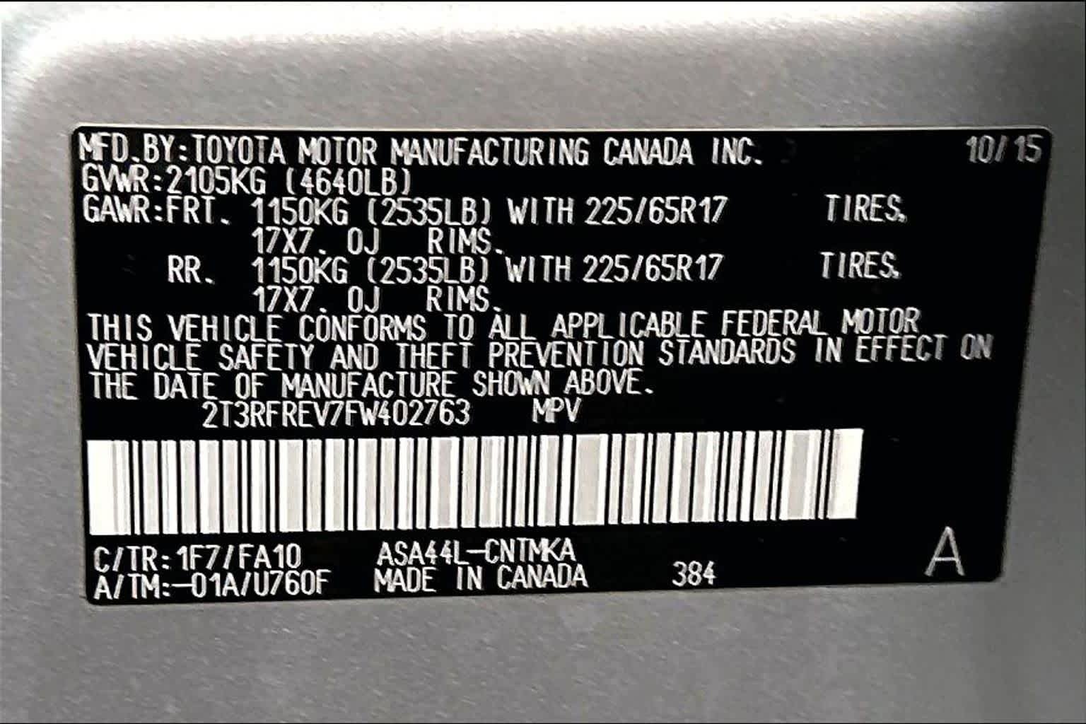 Used 2015 Classic Silver Metallic Toyota XLE image 37