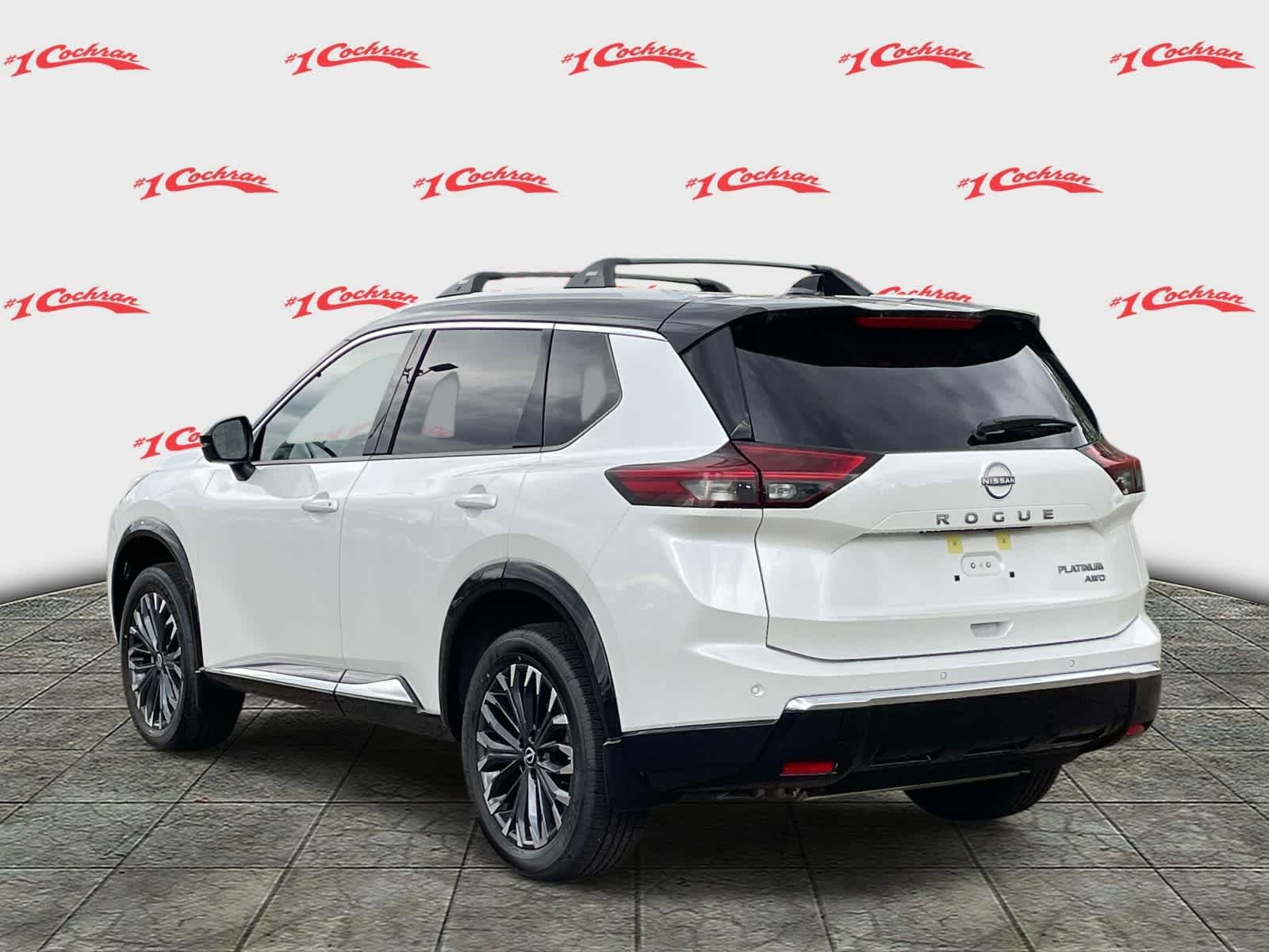 New 2026 Everest White Pearl/Super Black Nissan Platinum image 5