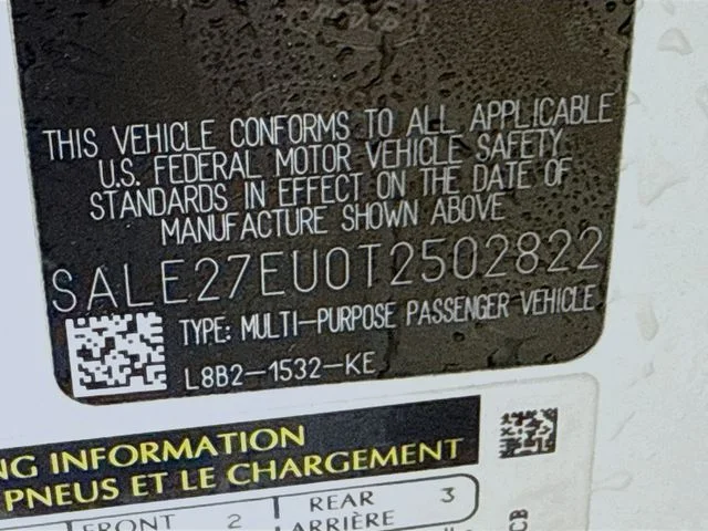 New 2026 Fuji White Land Rover X-Dynamic SE image 34