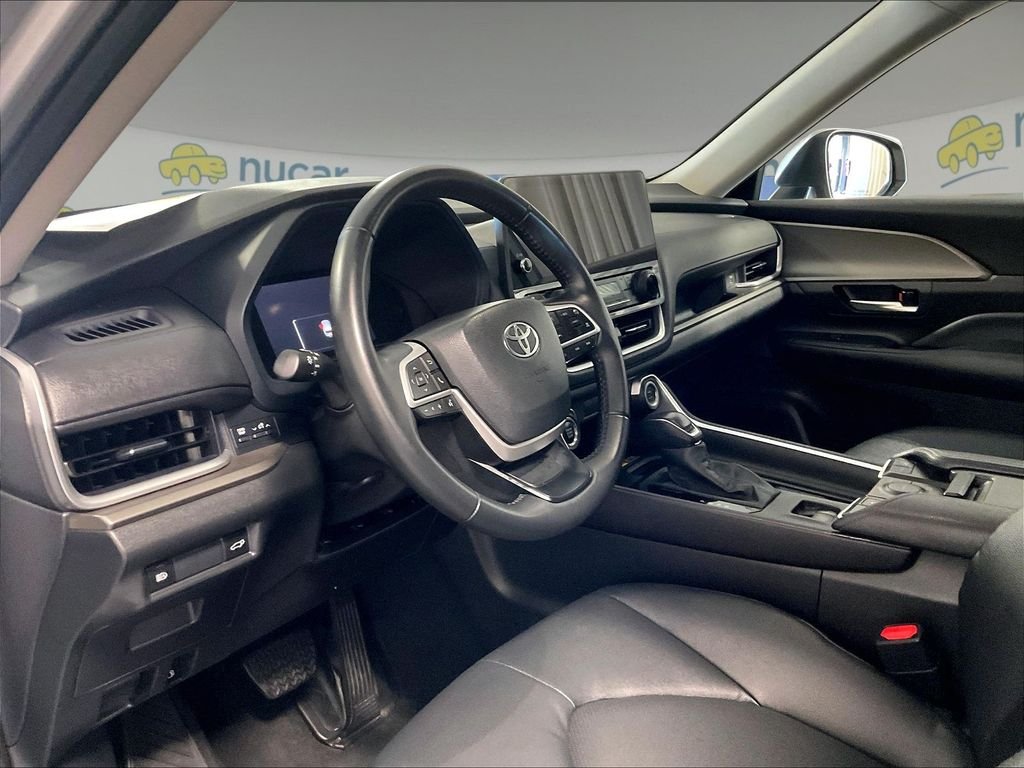 Certified Used 2025 Silver Toyota XLE image 8
