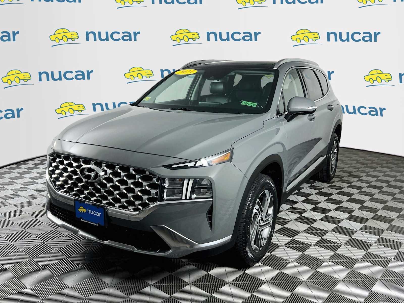 Used 2023 Hampton Gray Hyundai SEL image 3