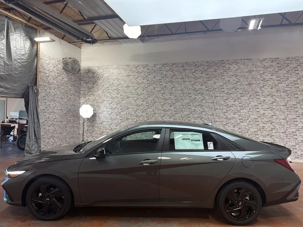 New 2026 Amazon Gray Hyundai SEL Sport image 4