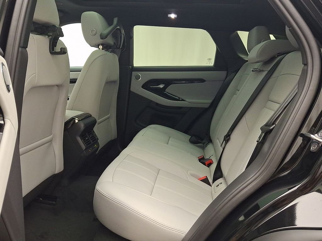 New 2026 Santorini Black Land Rover S image 6