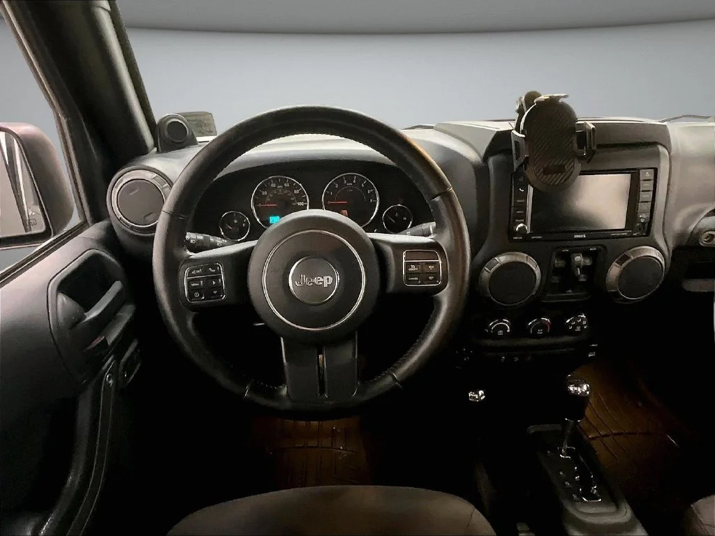 Used 2014 Gray Jeep Unlimited Sport image 8
