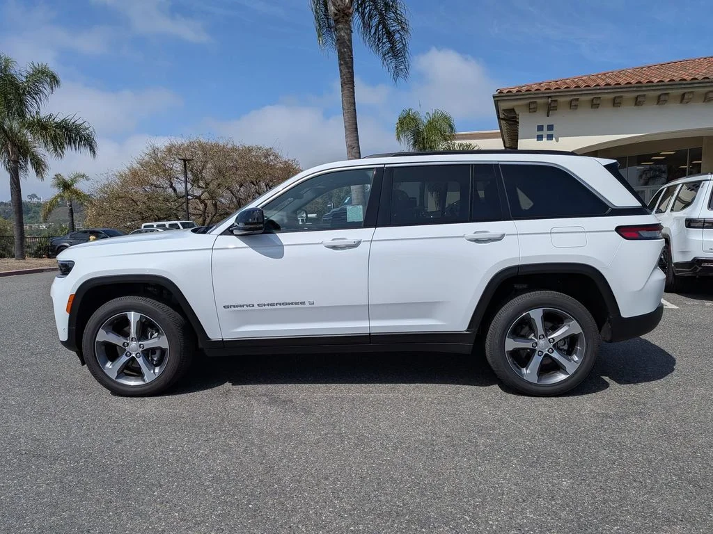 New 2026 Bright White Clearcoat Jeep Limited image 8