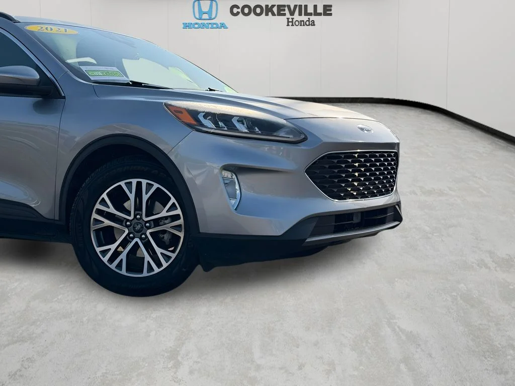 Used 2021 Iconic Silver Metallic Ford SEL image 2