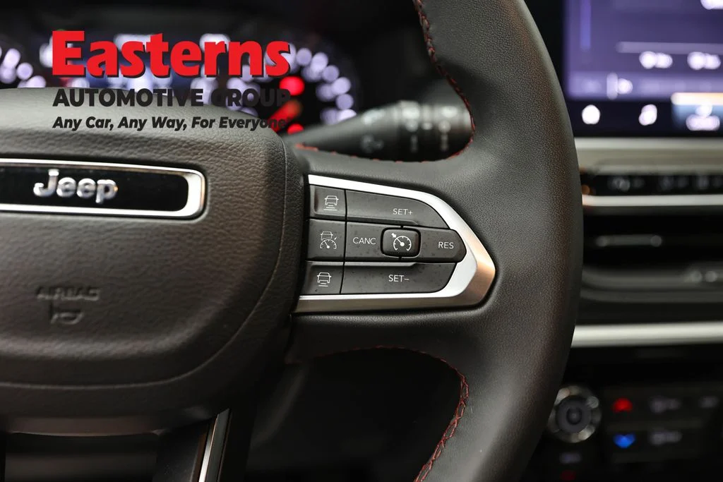 Used 2025 Silver Jeep Trailhawk image 16