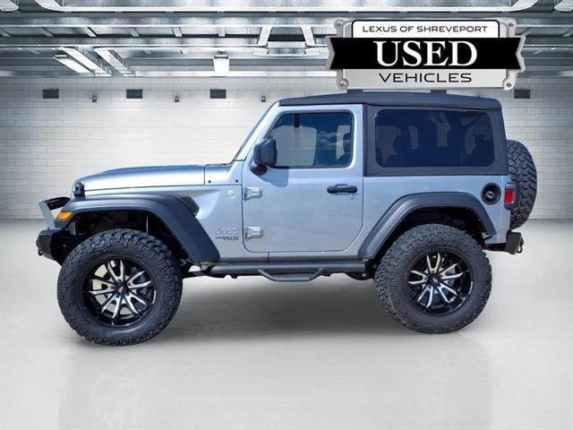 Used 2018 GRAY Jeep Sport image 2