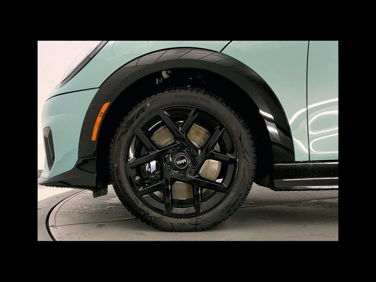 New 2026 Ocean Wave Green Metallic MINI ICONIC image 9