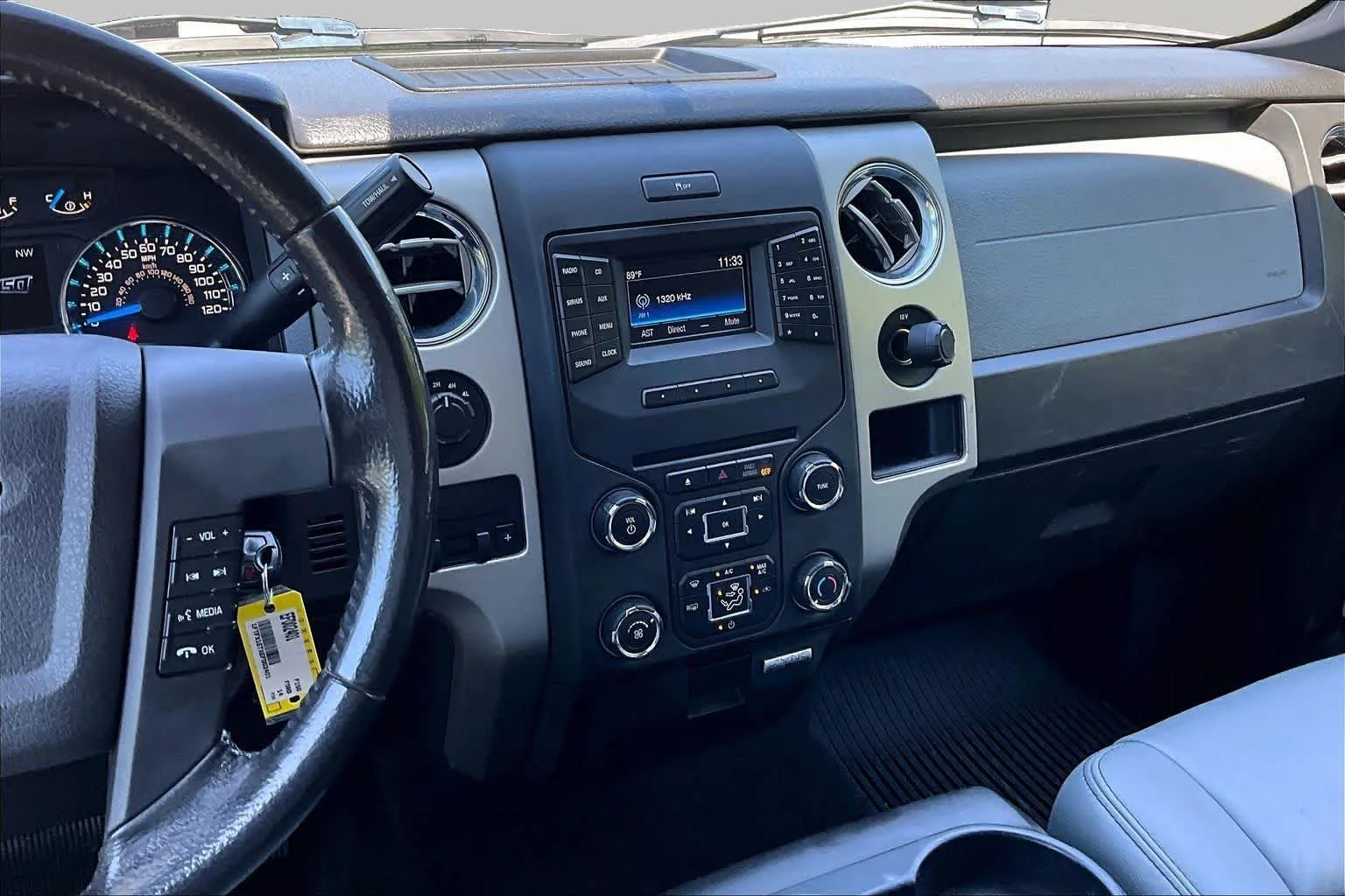 Used 2014 Ingot Silver Metallic Ford XLT image 6