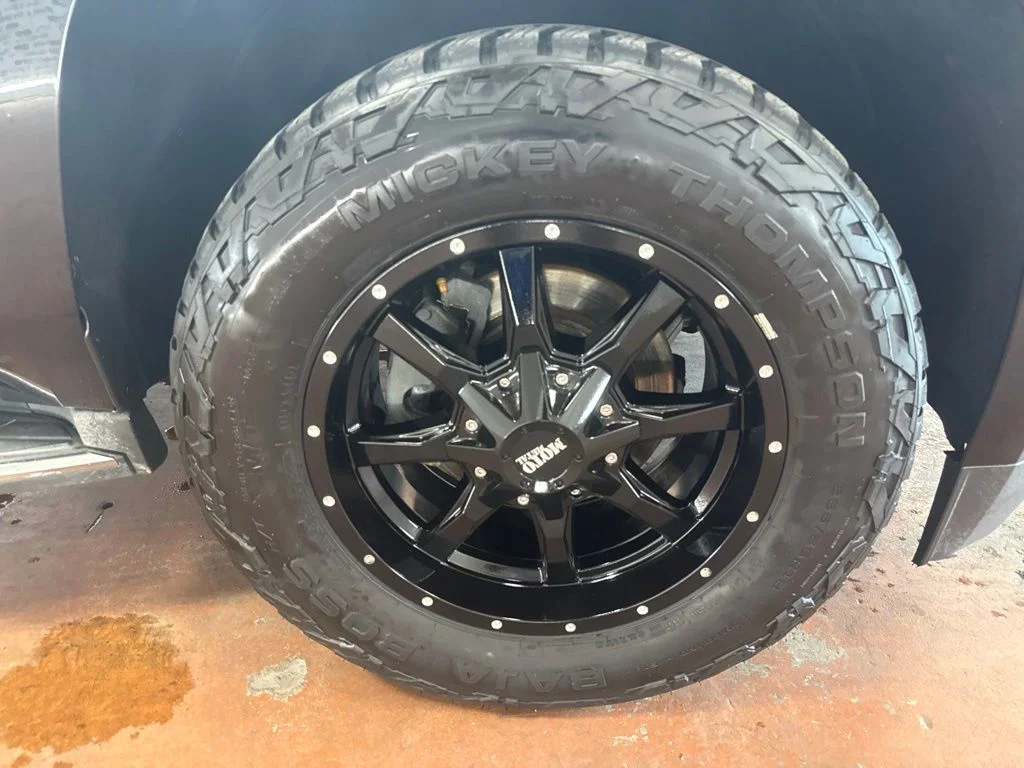 Used 2016 Onyx Black GMC SLT image 11