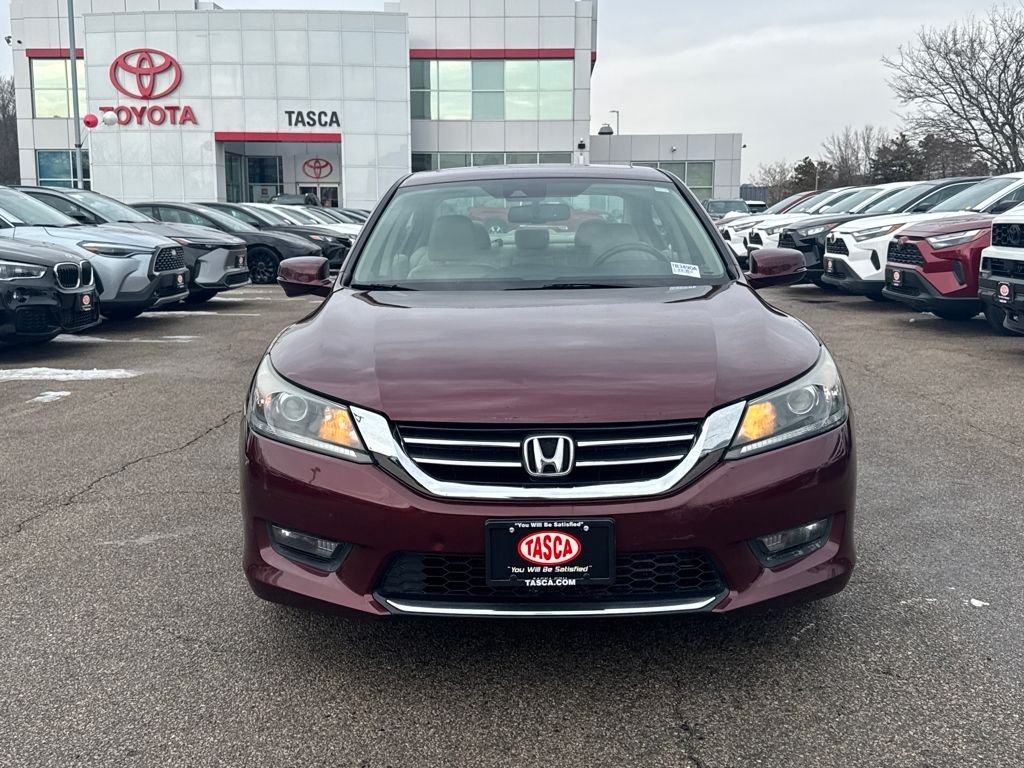 Used 2015 Honda Accord EX-L with VIN 1HGCR2F85FA205961 for sale in Boston, MA