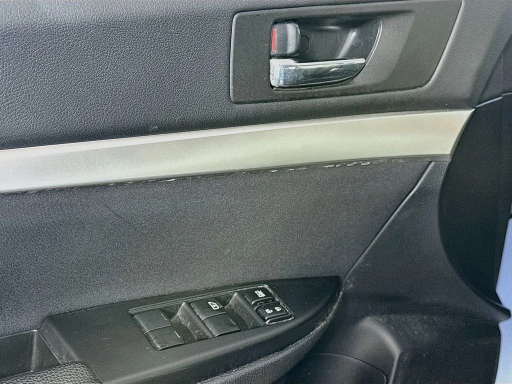 Used 2011 Blue Subaru 2.5i image 19