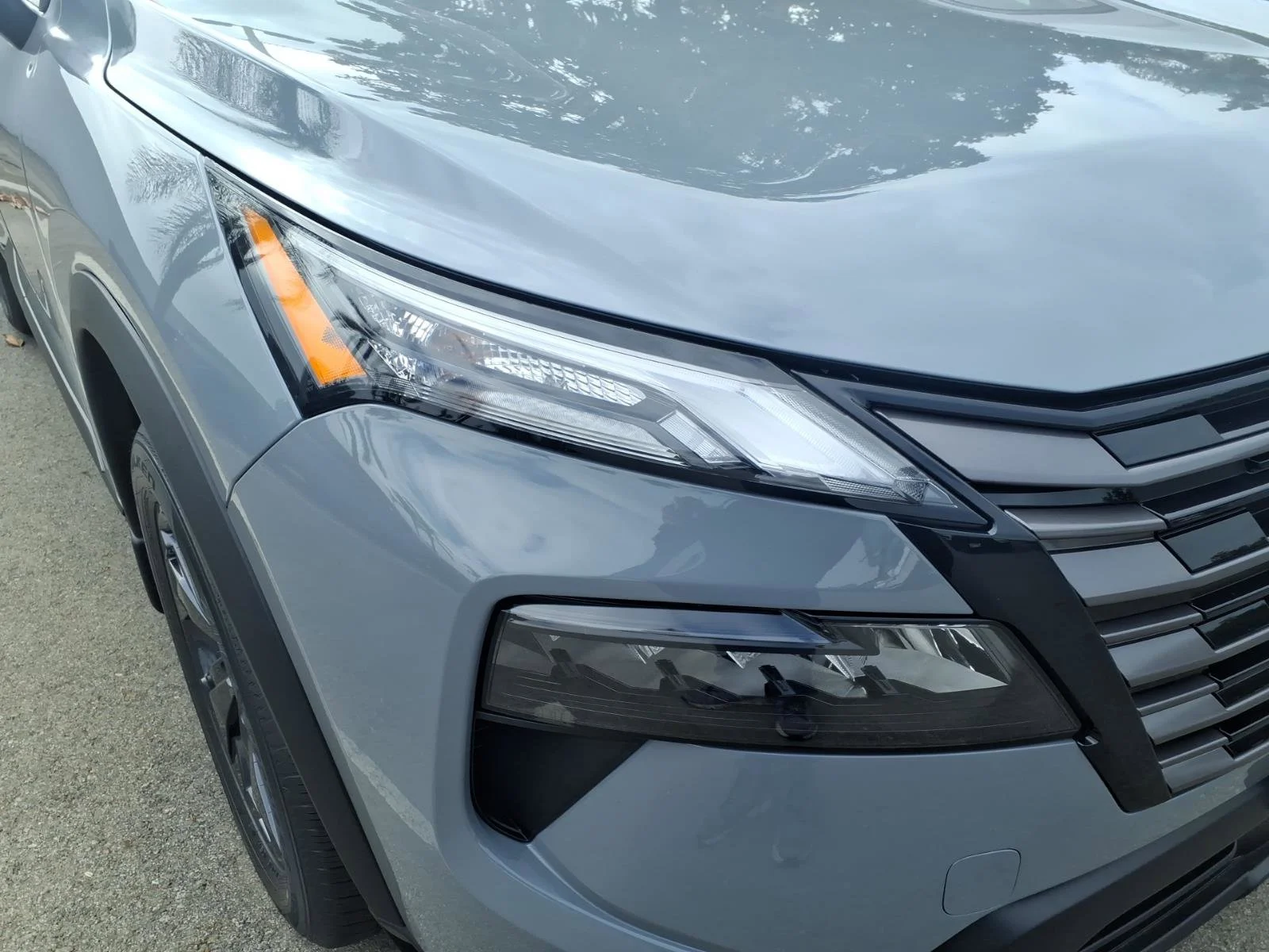 New 2026 Boulder Gray Pearl Nissan SV image 4