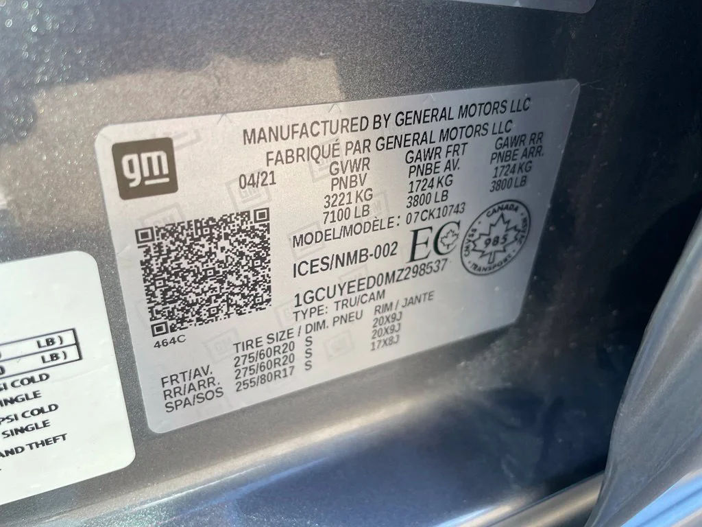 Used 2021 Gray Chevrolet RST image 31