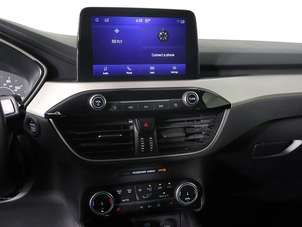 Used 2022 Black Ford SE image 40