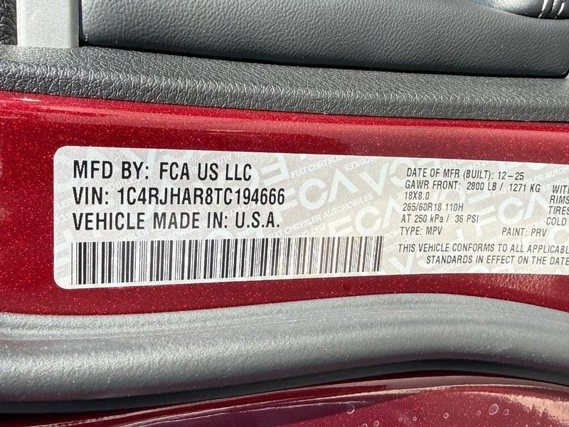 New 2026 Velvet Red Pearl-Coat Exterior Paint Jeep Laredo Altitude image 14