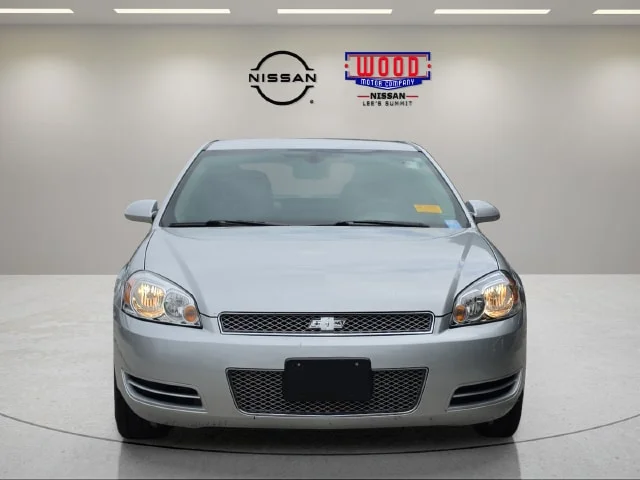 Used 2014 Silver Ice Metallic Chevrolet LS image 6