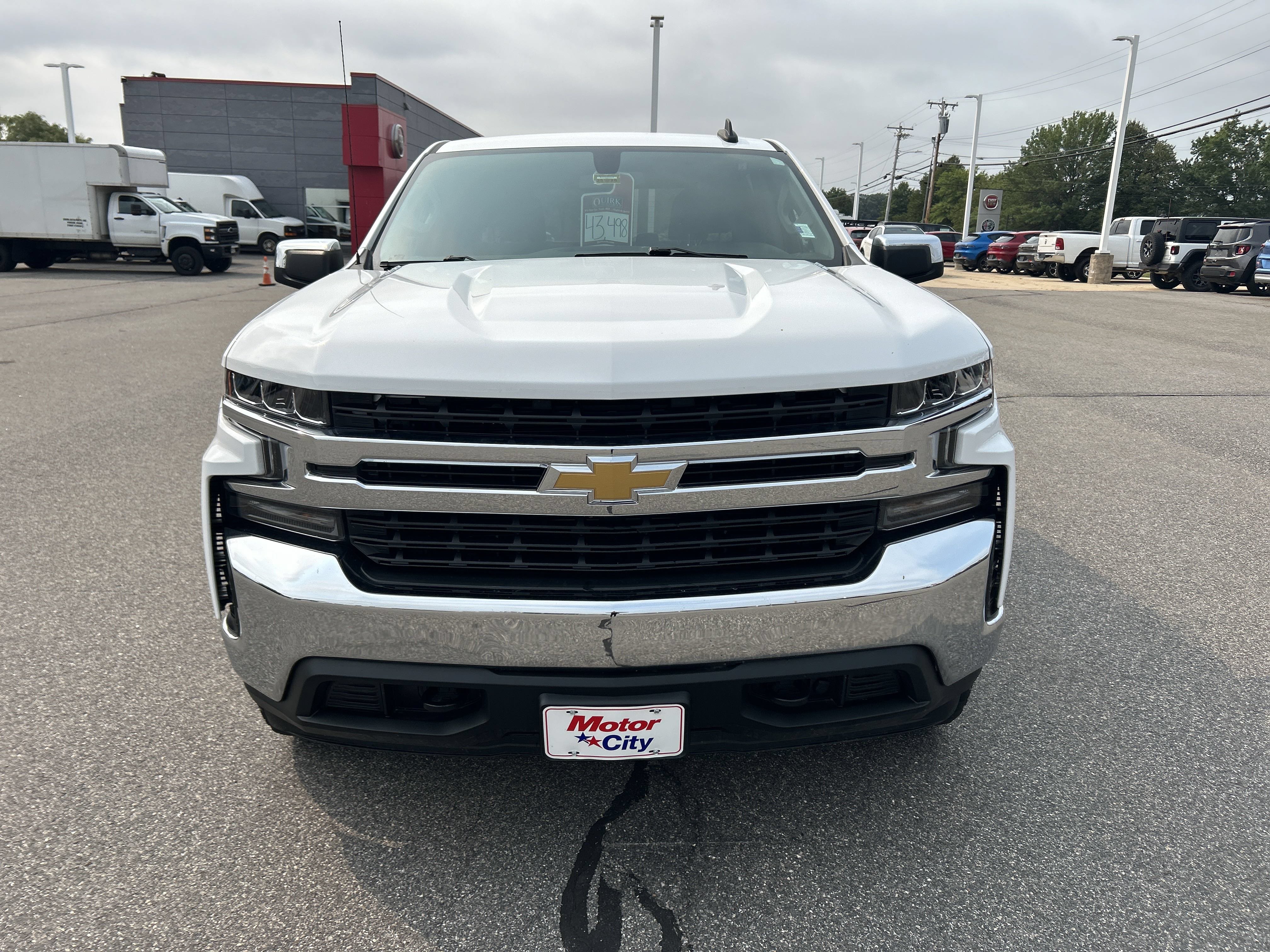 Used 2022 Summit White Chevrolet LT image 3