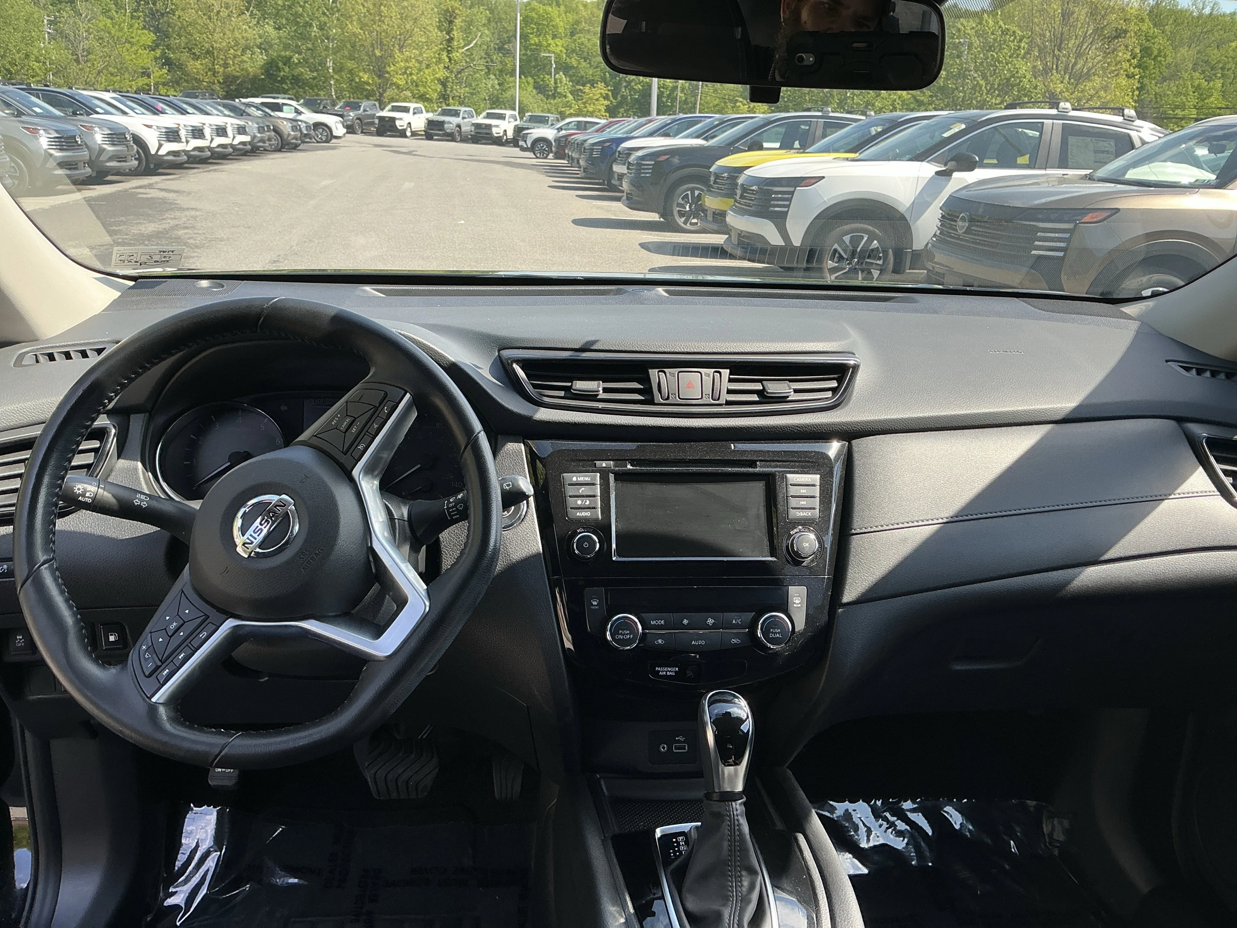 Used 2020 Magnetic Black Pearl Nissan SV image 11