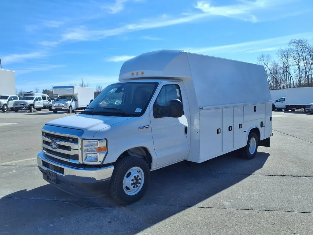 2026 Ford E-Series DRW E-350 Super Duty 158 in WB's photo