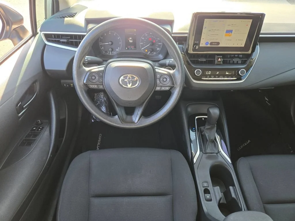 Used 2024 Classic Silver Me Toyota LE image 12