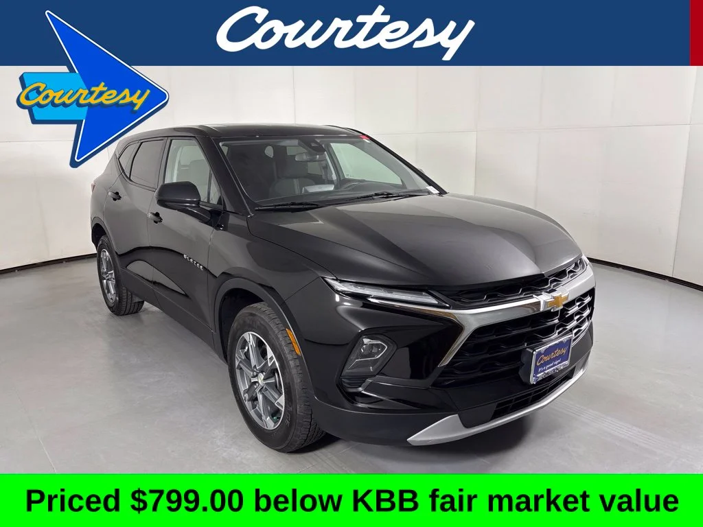 Used 2025 Black Chevrolet LT image 1