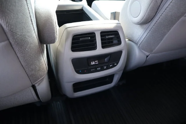 Used 2020 Lunar Silver Metallic Honda EX image 22
