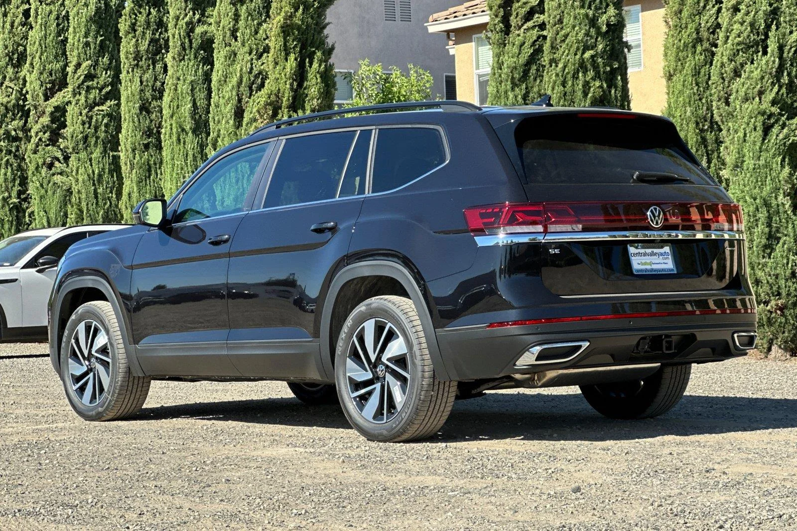 New 2026 Deep Black Pearl Volkswagen 2.0T SE w/Technology image 6