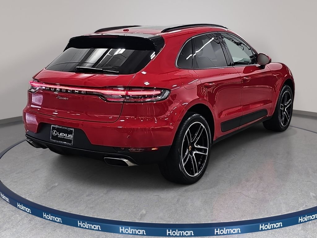Used 2021  Porsche Base image 6