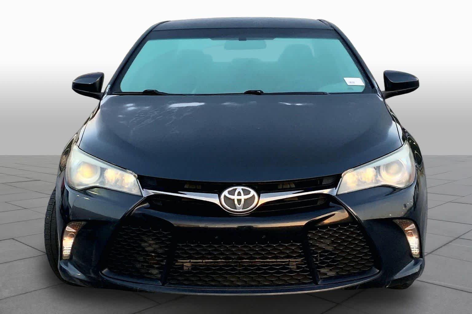 Used 2017 Cosmic Gray Mica Toyota SE image 4