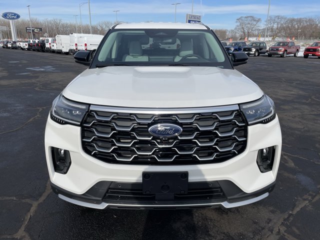 New 2026 Star White Metallic Tri-Coat Ford Platinum™ image 12