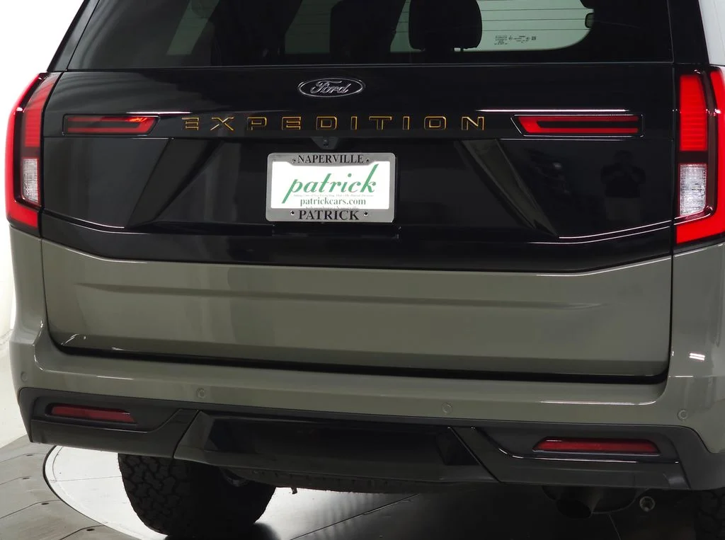 Used 2025 Green Ford Tremor image 8
