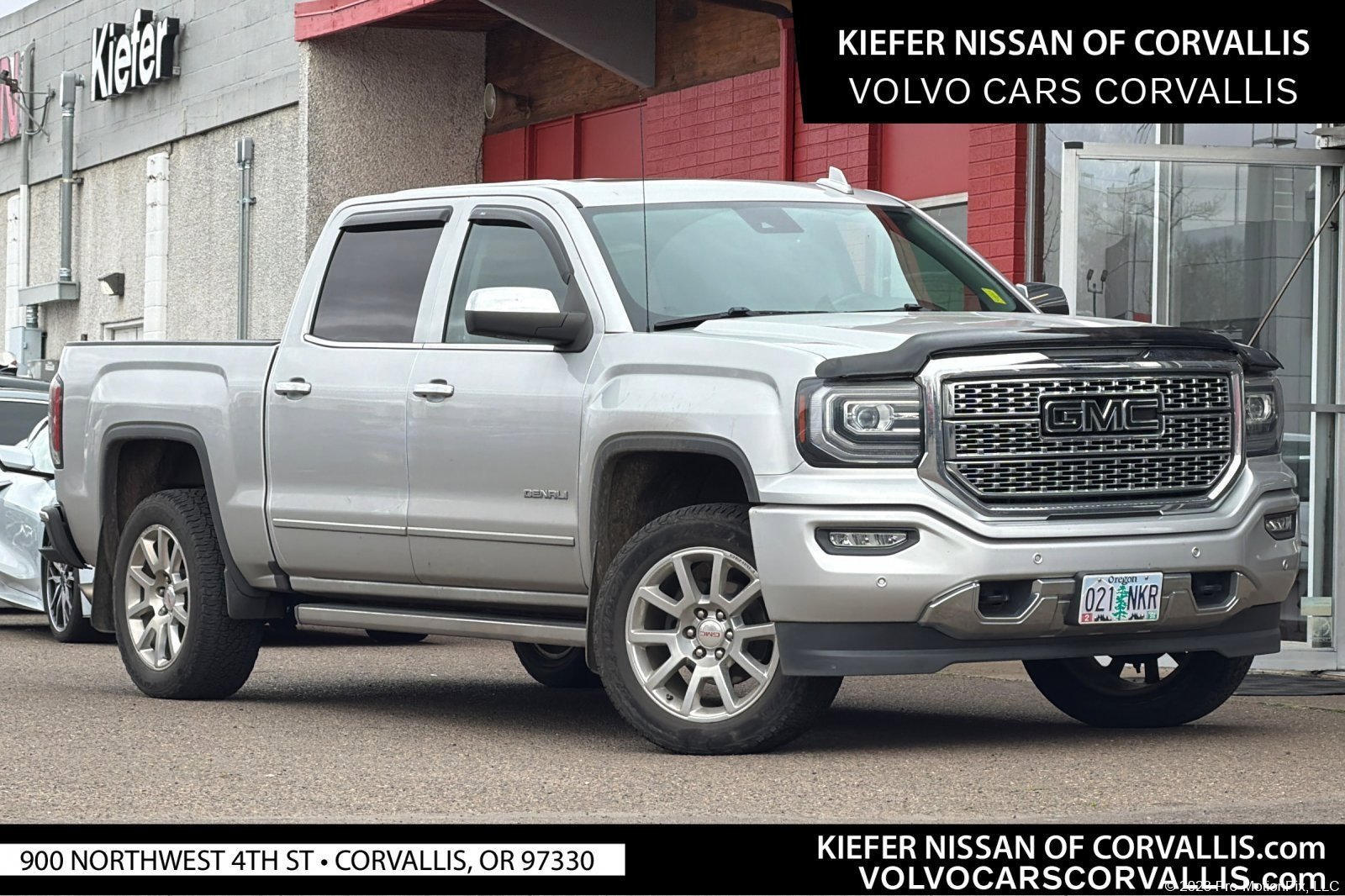 2018 GMC Sierra 4WD Crew Cab Short Box's photo