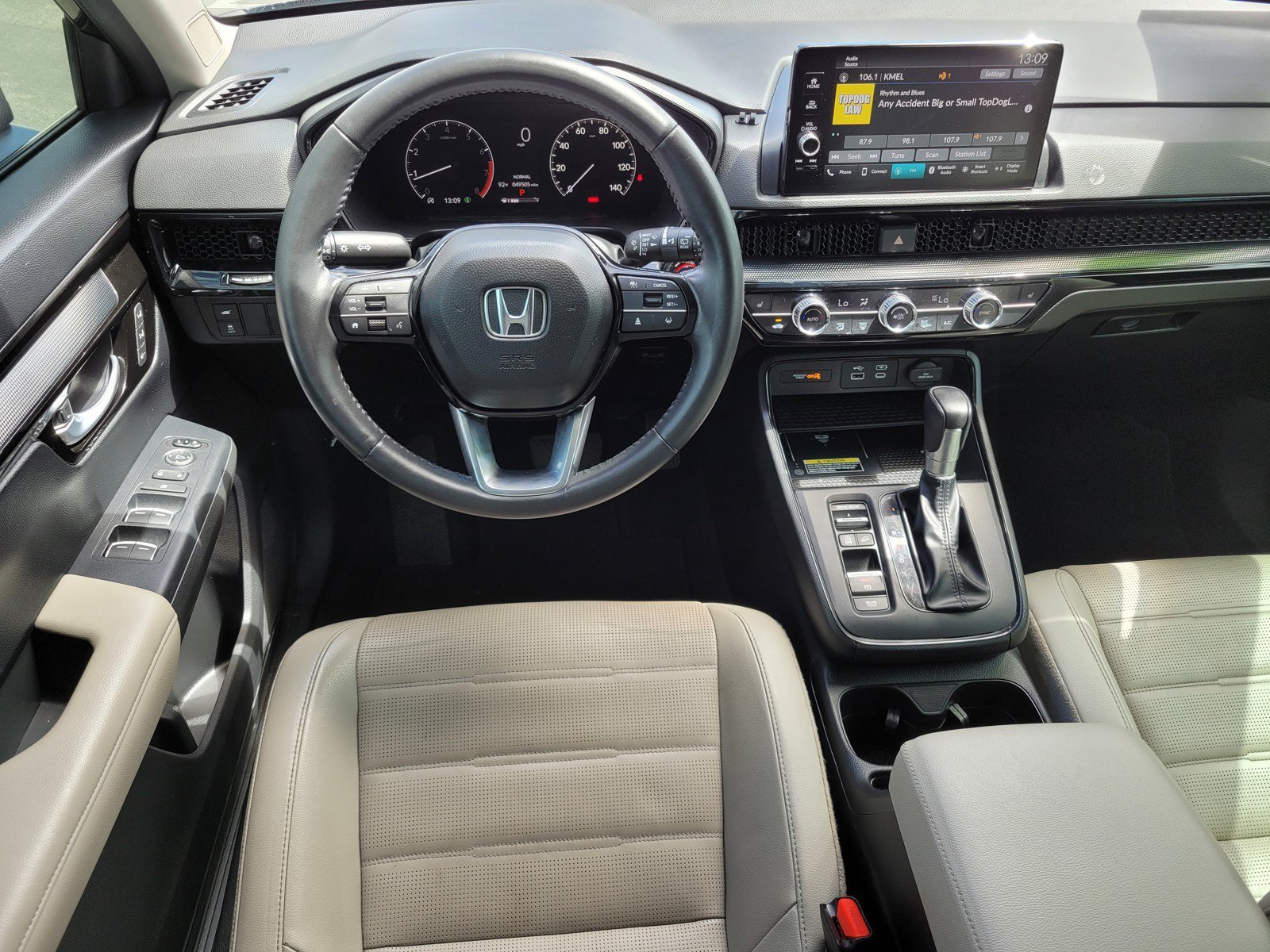 Used 2024 CRYSTAL BLACK PEARL Honda EX-L image 13