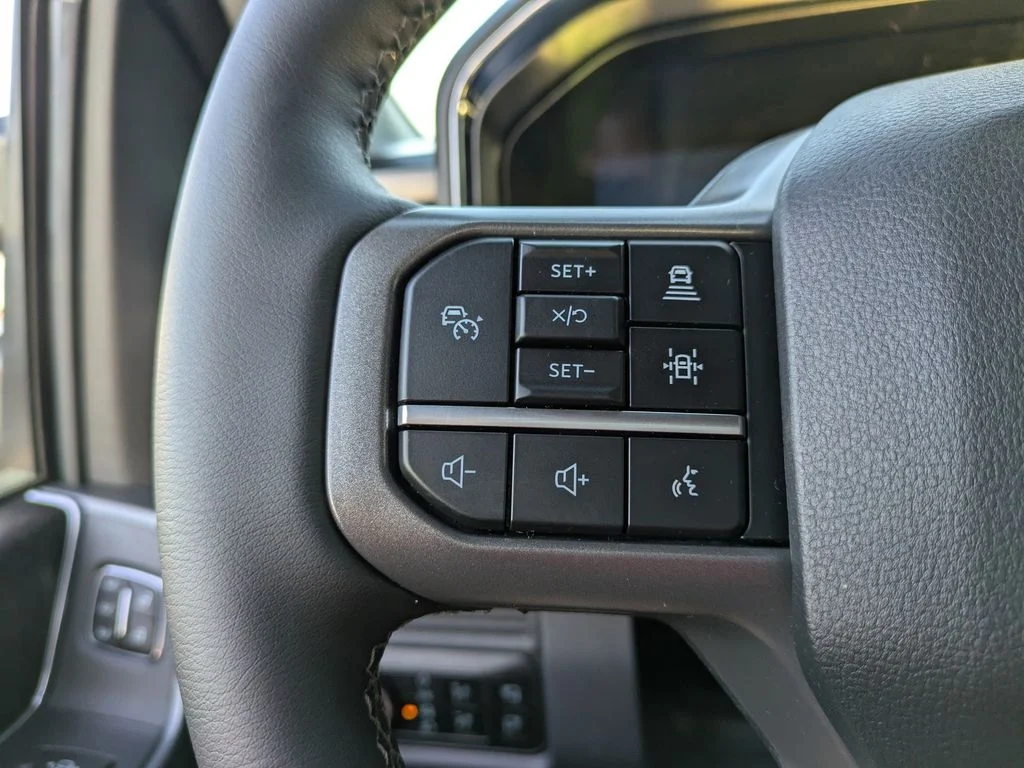 New 2026 Agate Black Metallic Ford Lariat image 31