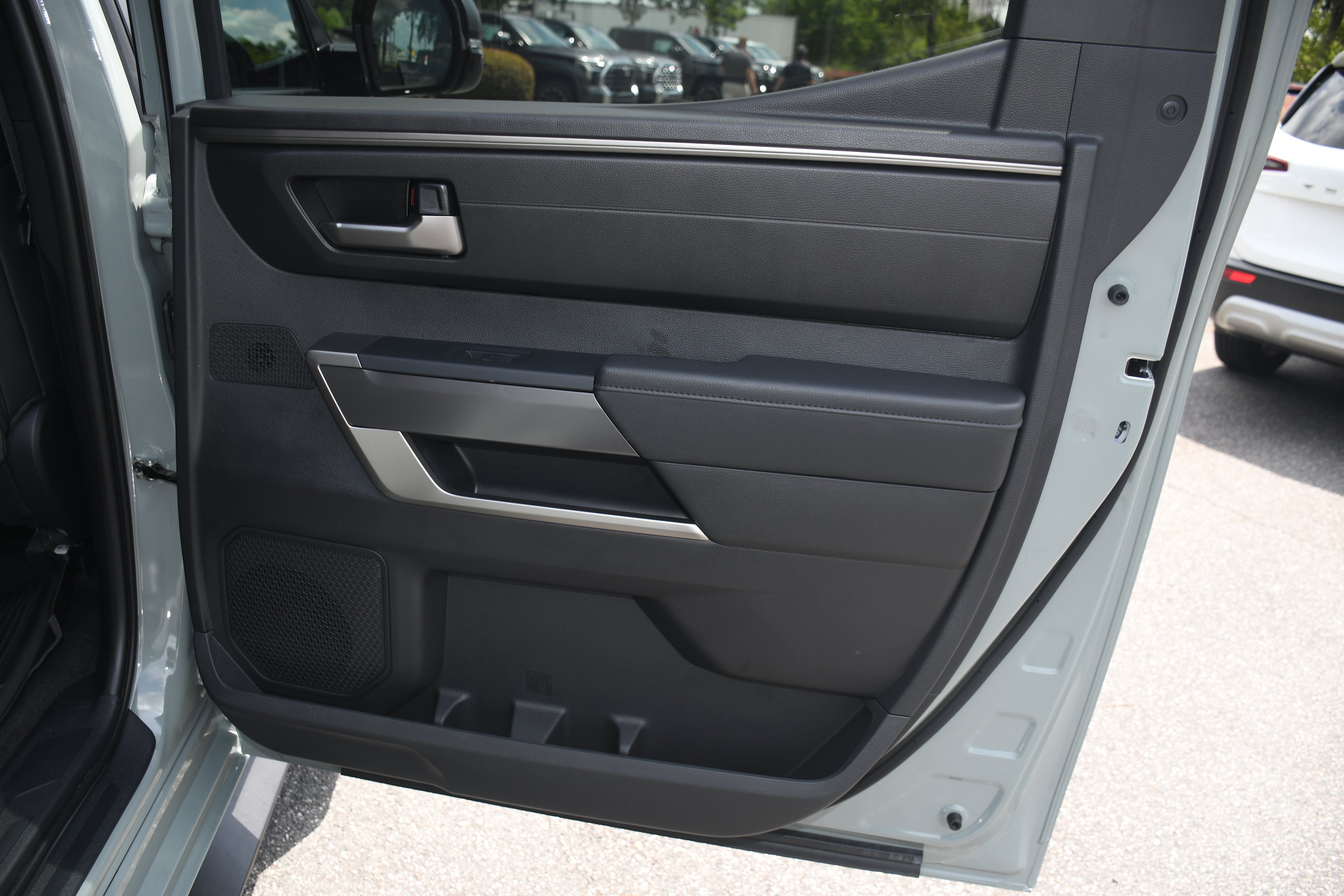 Used 2026  Toyota SR5 image 19
