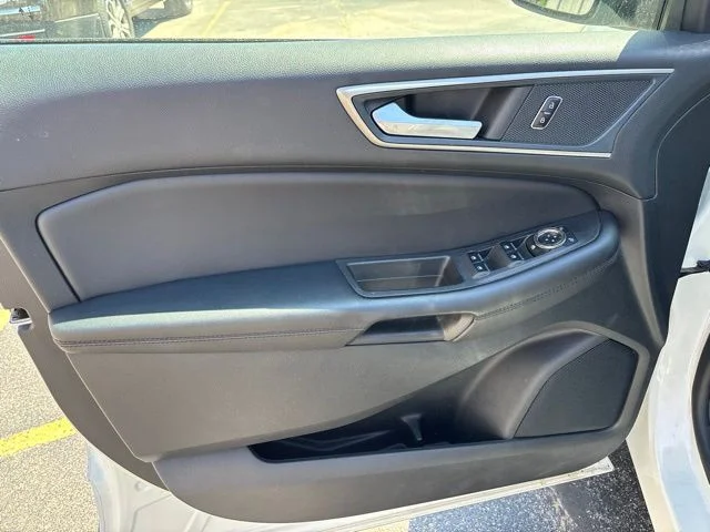 Used 2024 White Metallic Ford SEL image 12