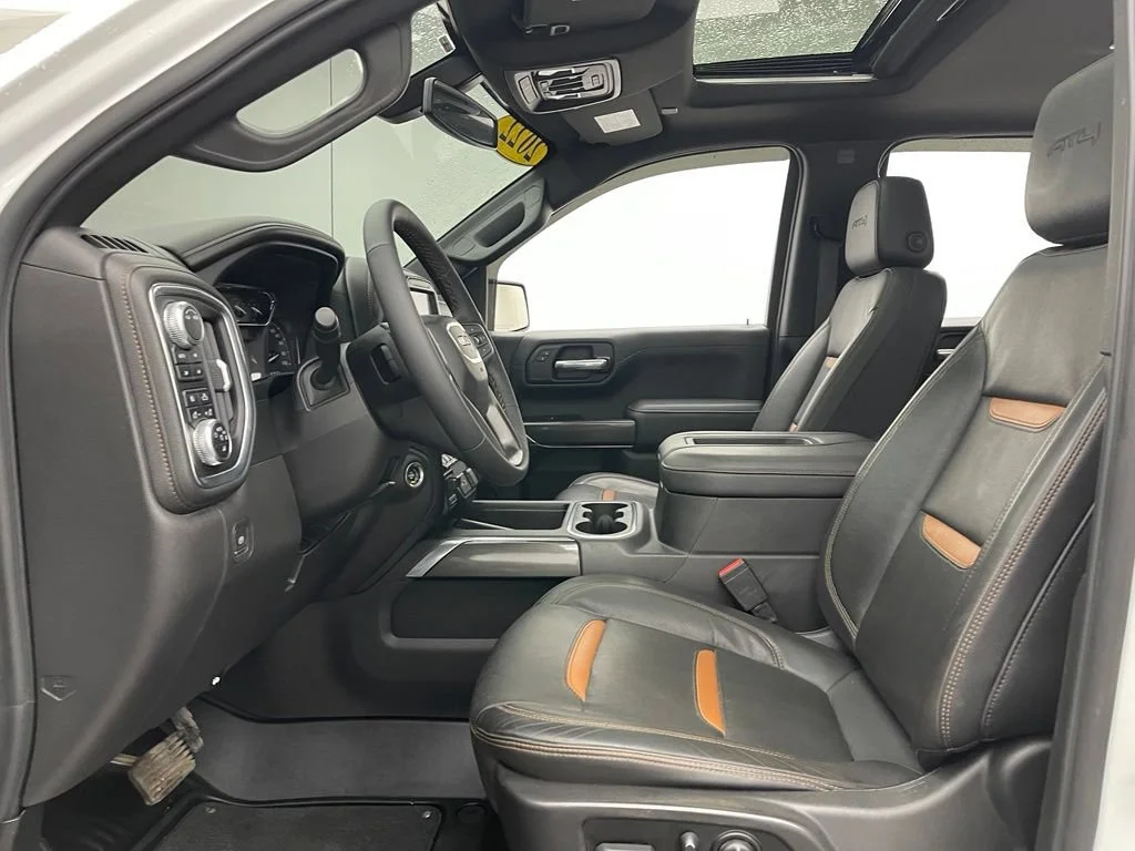 Used 2022 Summit White GMC AT4 image 17