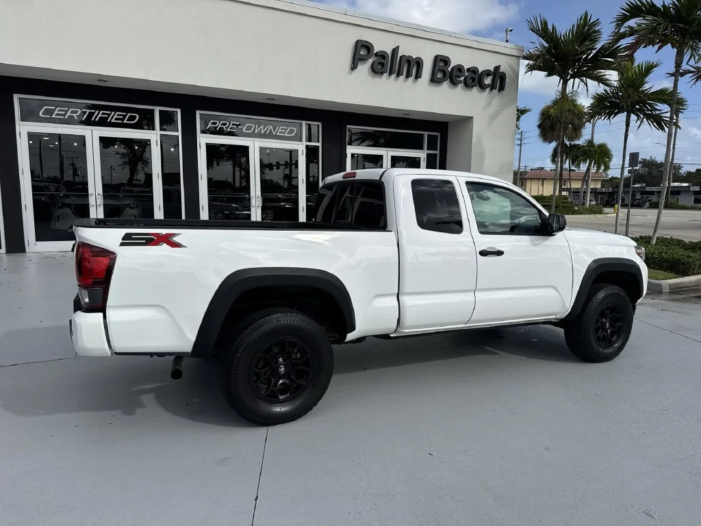 Used 2020 Super White Toyota SR image 4
