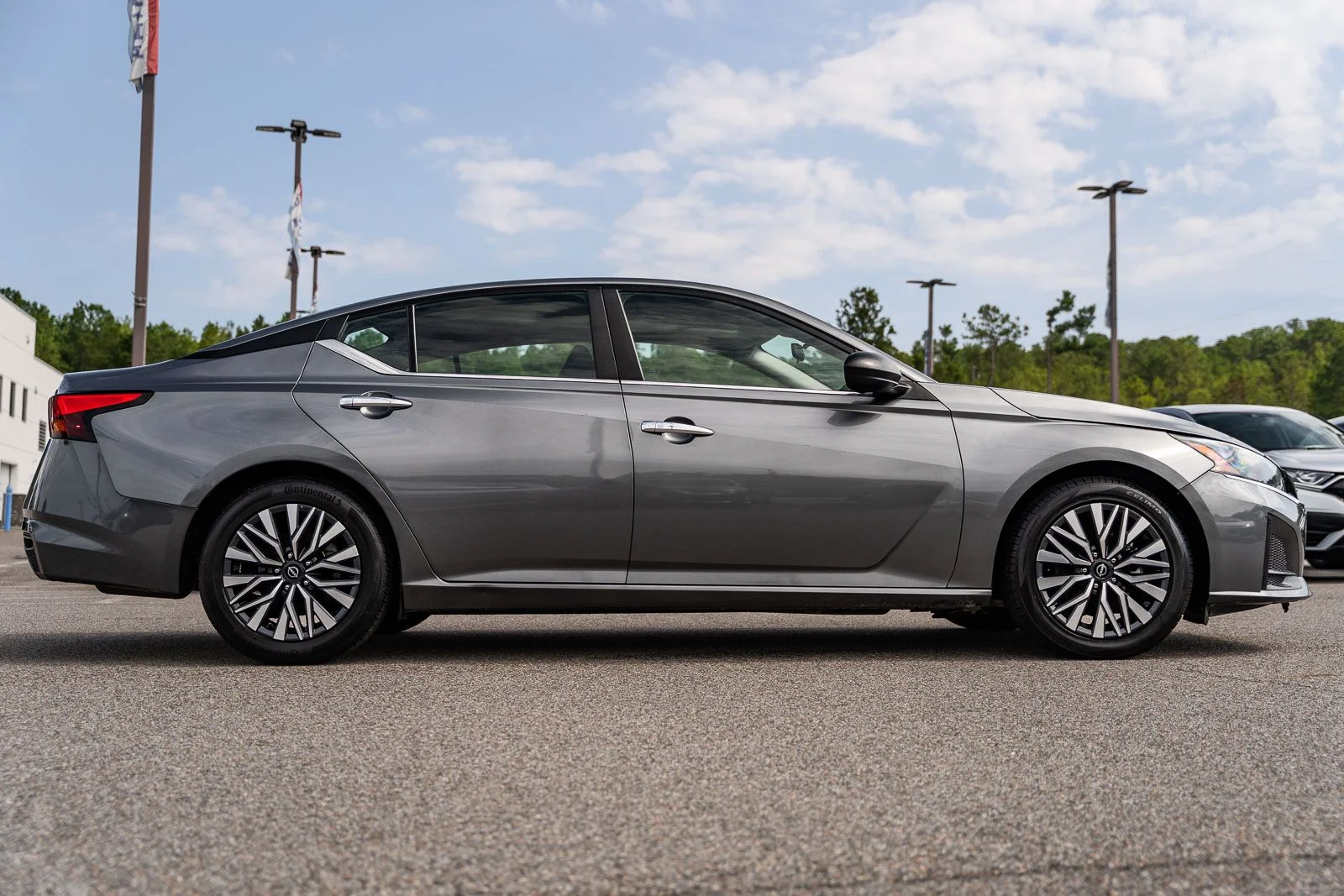 Used 2024 Gray Nissan 2.5 SV image 7