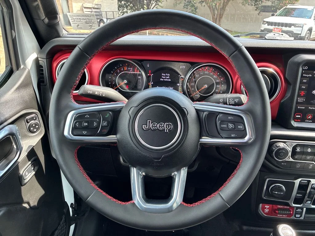 Used 2023 White Jeep Rubicon image 15