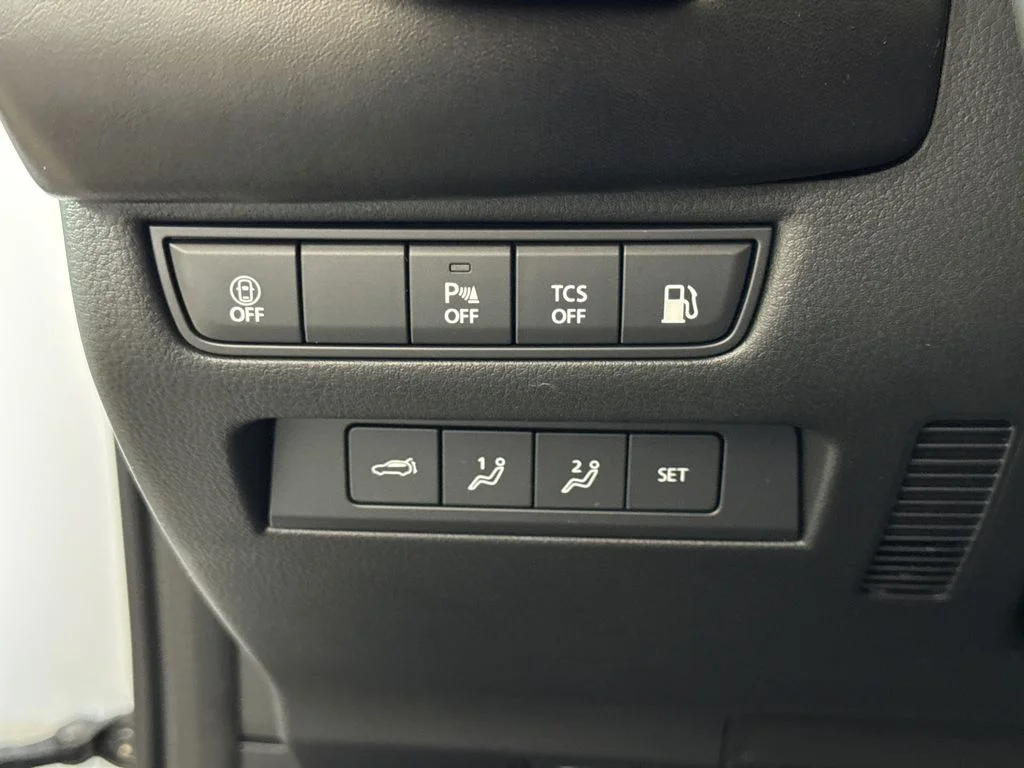 New 2026 Wind Chill Pearl Mazda Premium AWD image 32